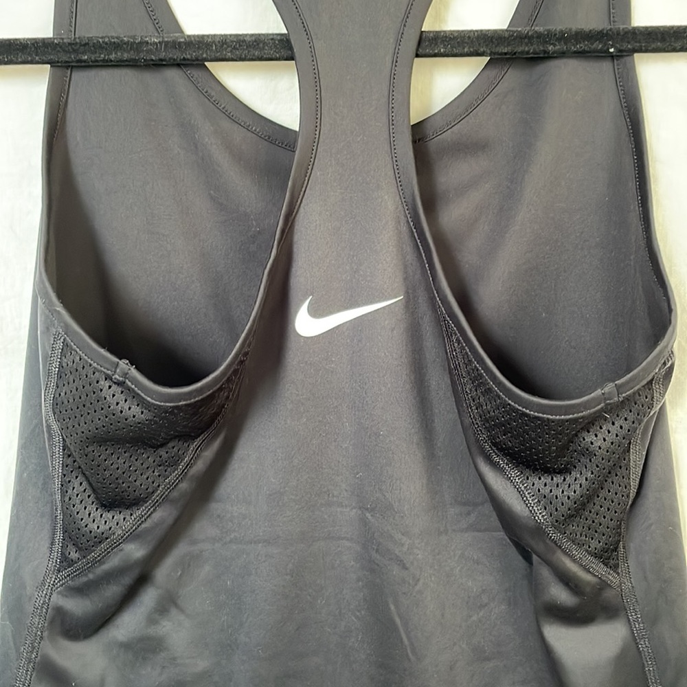 Nike Tank Top Size S - Picture 7 of 7